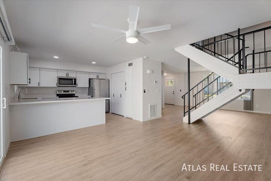 3807 S Mill Ave - Photo 6 of 32