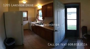 featured image of 1205 Lakeview Drive