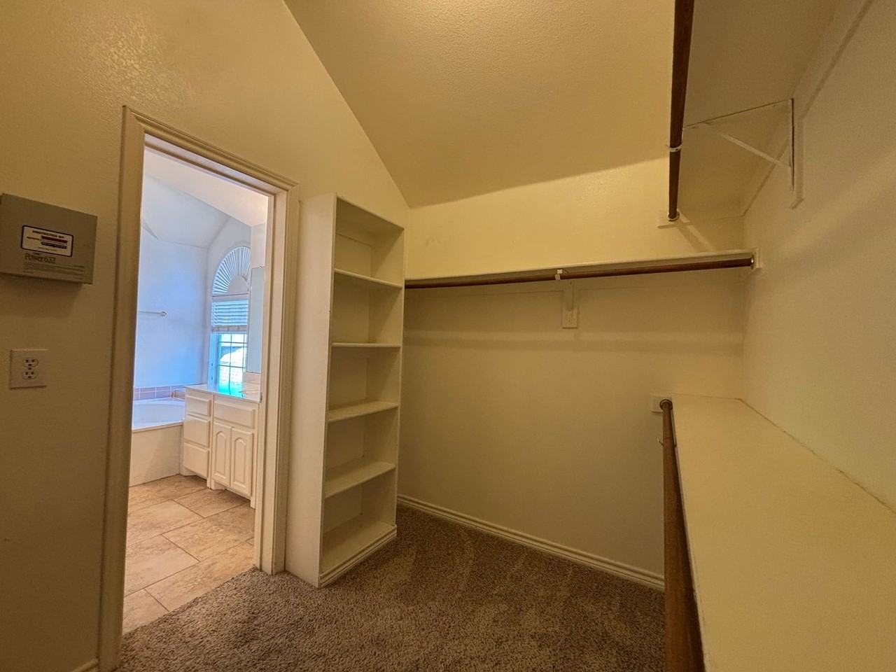 10640 Line Berry Ln - Photo 6 of 21