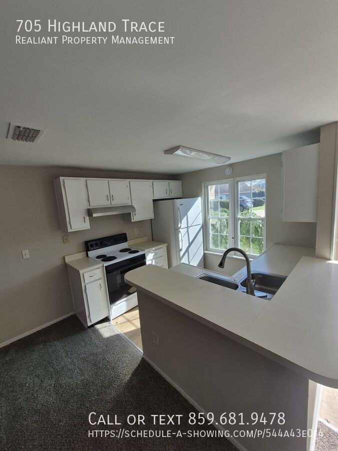 705 Highland Trace - Photo 3 of 15