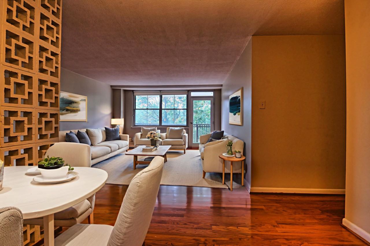 2030 North Adams Street #806 - Photo 2 of 11