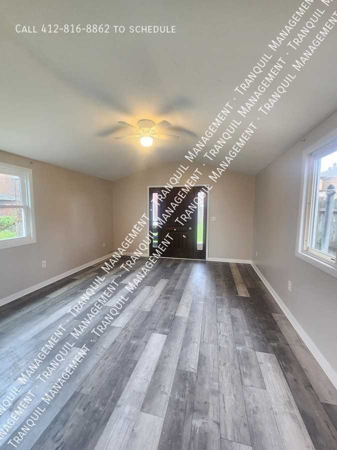 542 Reed St - Photo 3 of 14