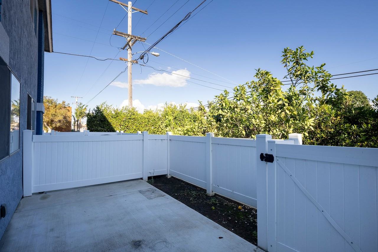 1091 Calla Ave #B - Photo 3 of 20