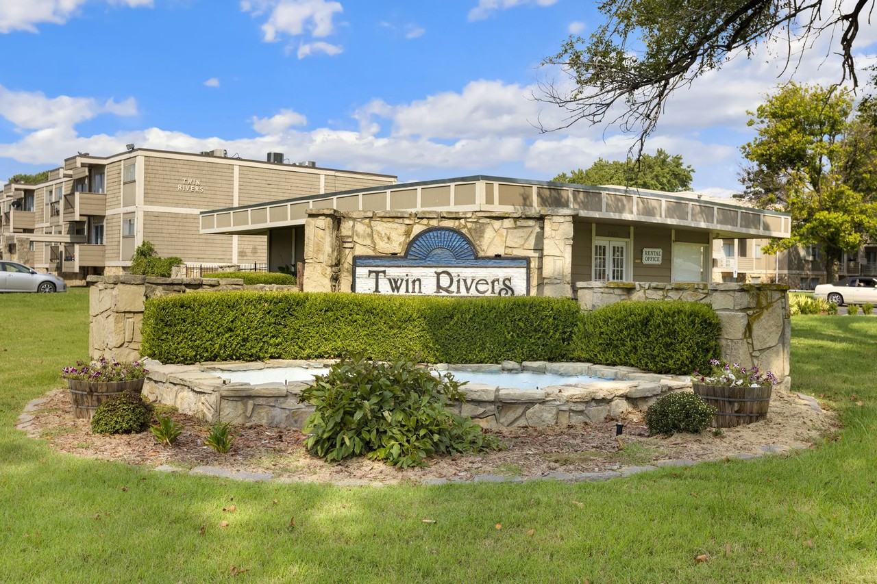 Twin Rivers Apartments - Photo 5 of 7