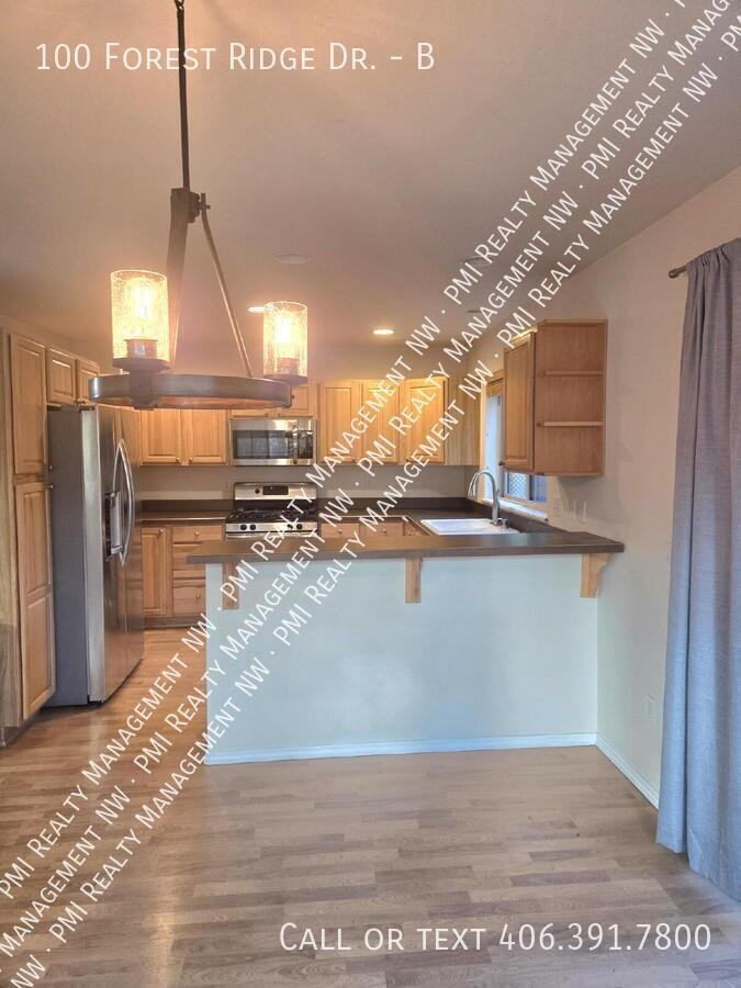 100 Forest Ridge Dr #B - Photo 2 of 15