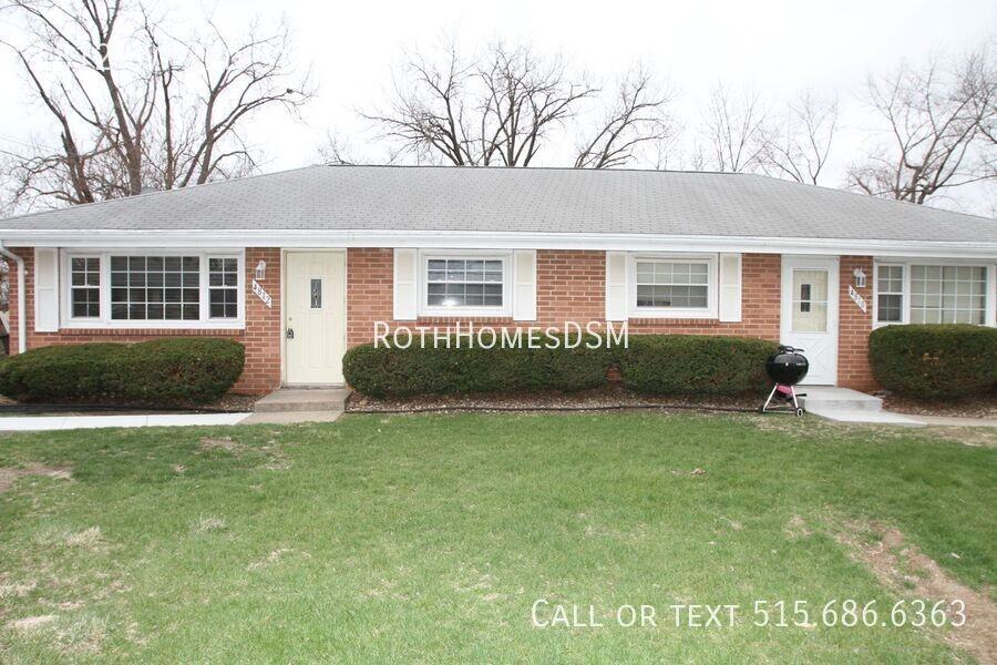 4812 Southwest 3rd Street - Photo 2 of 14