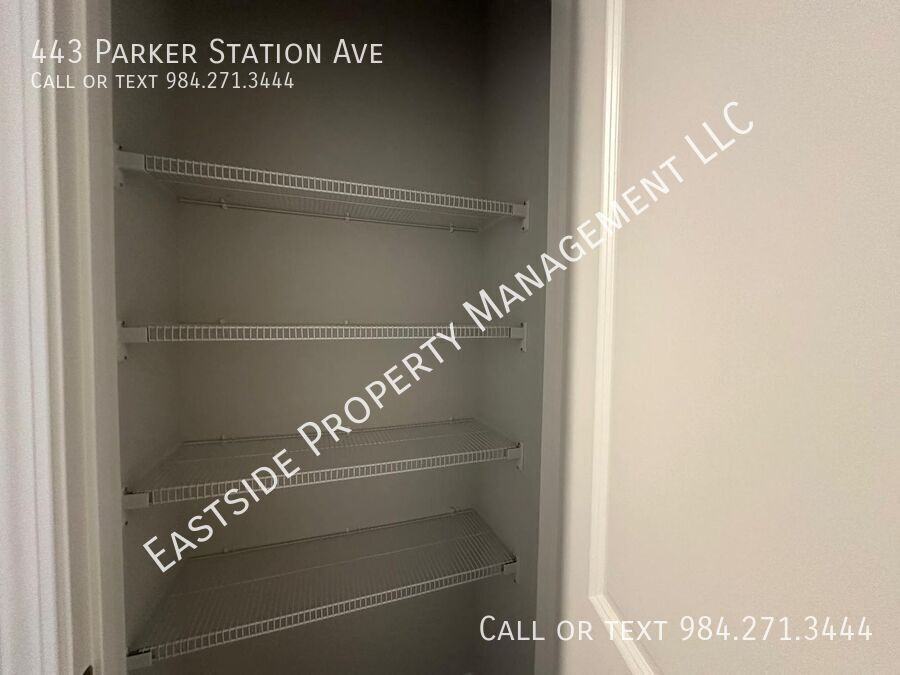 443 Parker Station Avenue - Photo 5 of 22