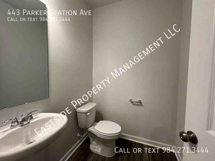 443 Parker Station Avenue - Photo 7 of 22