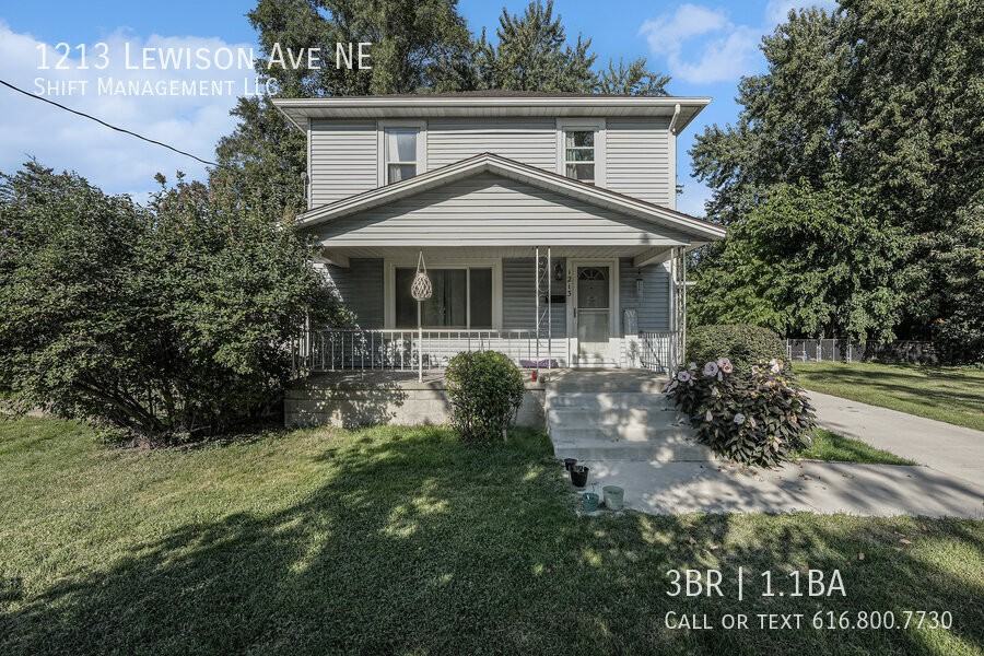 1213 Lewison Avenue Northeast - Photo 3 of 18