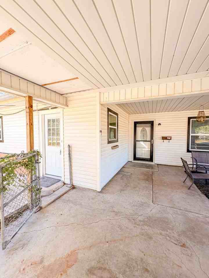 1917 S 51st St - Photo 3 of 23