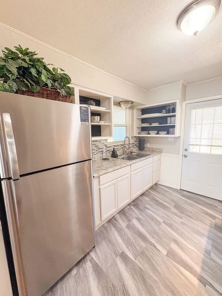 1917 S 51st St - Photo 7 of 23