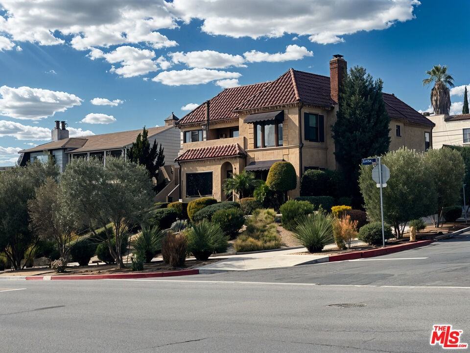 1303 South Rimpau Boulevard #1303 - Photo 7 of 8