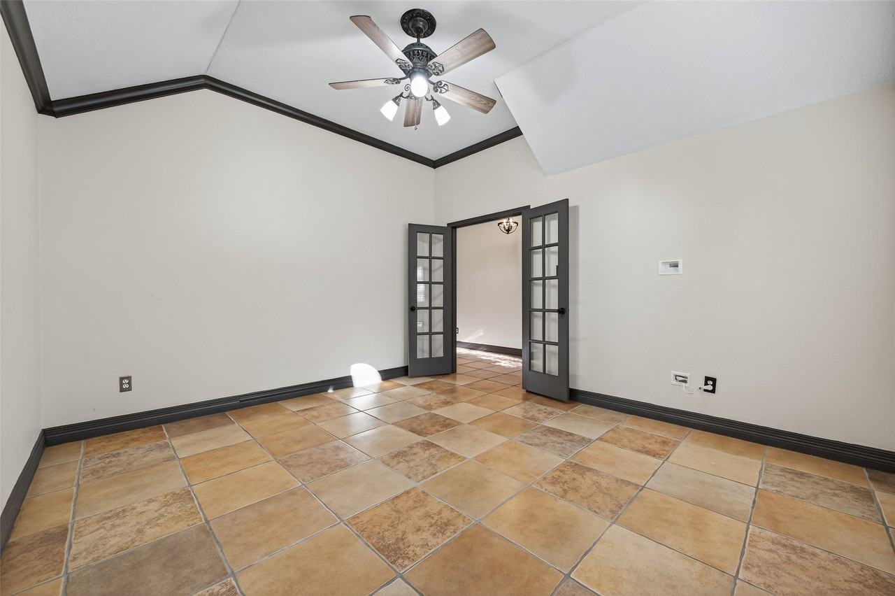 23410 Stratsborough Drive #23410 - Photo 4 of 44