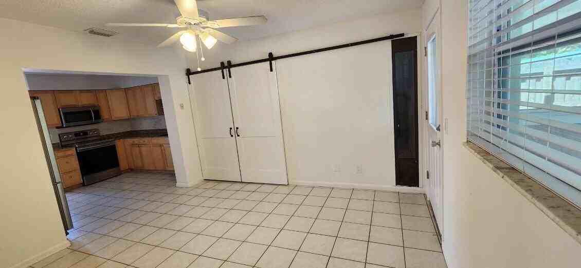 3831 Beacon Hill Rd #3831 - Photo 3 of 9