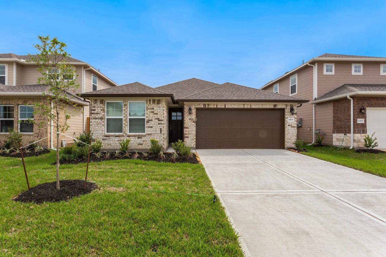 6915 Lebec Dr #6915 - Photo 5 of 39