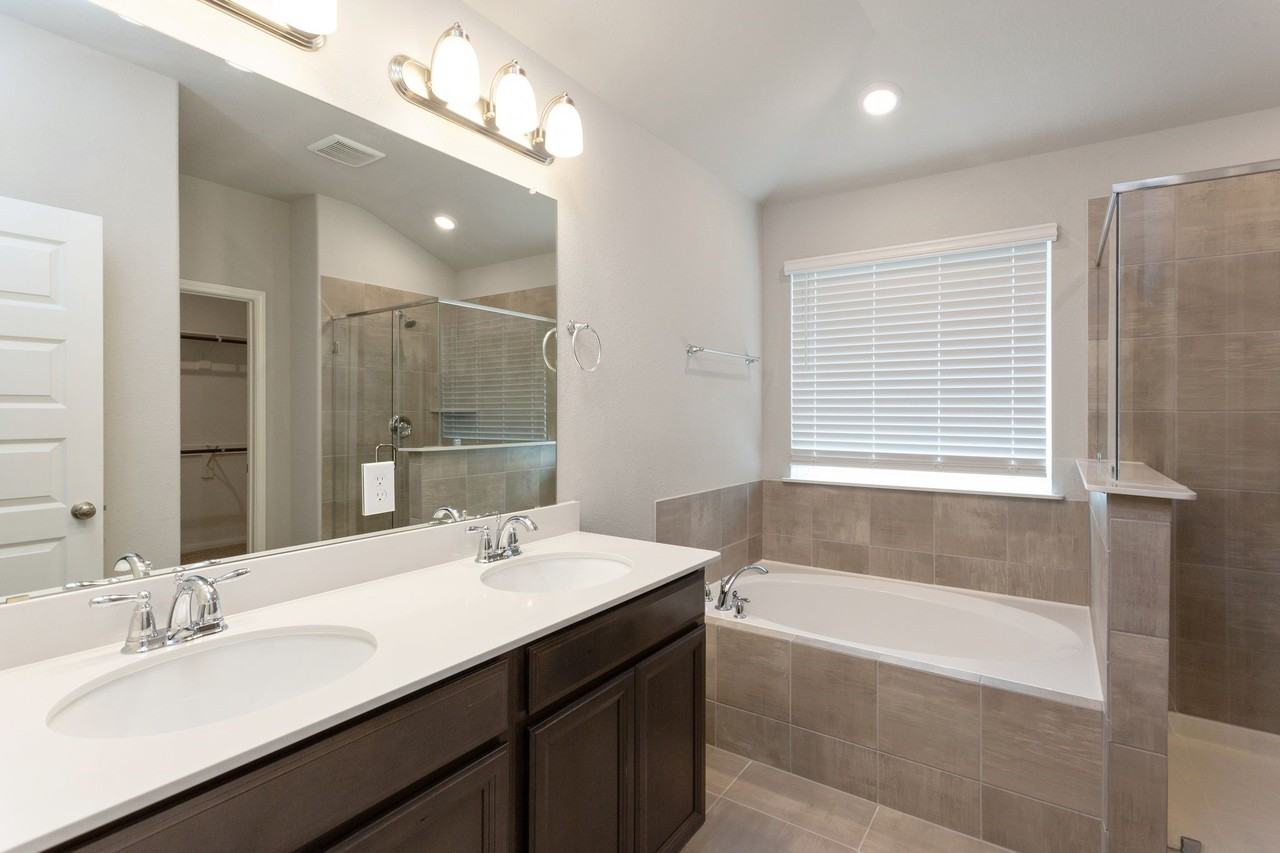 6915 Lebec Dr #6915 - Photo 6 of 39