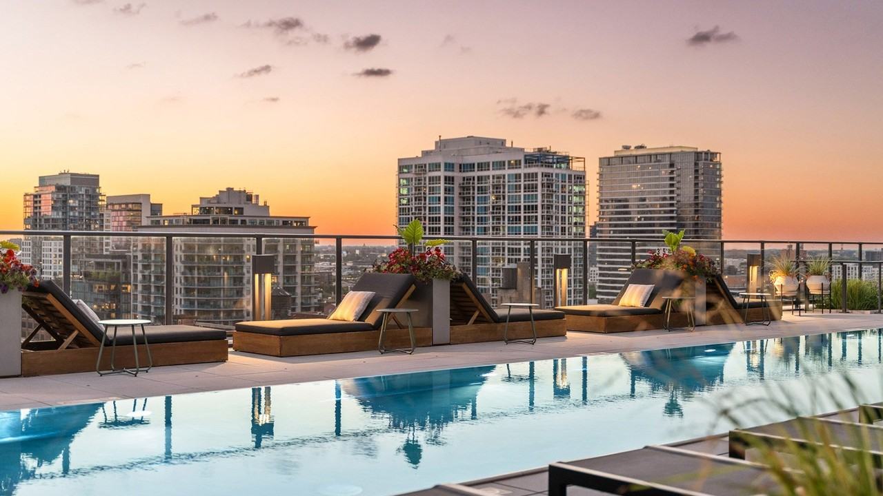 Marlowe - Photo 3 of 38