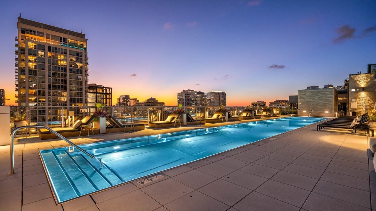 Marlowe - Photo 7 of 38