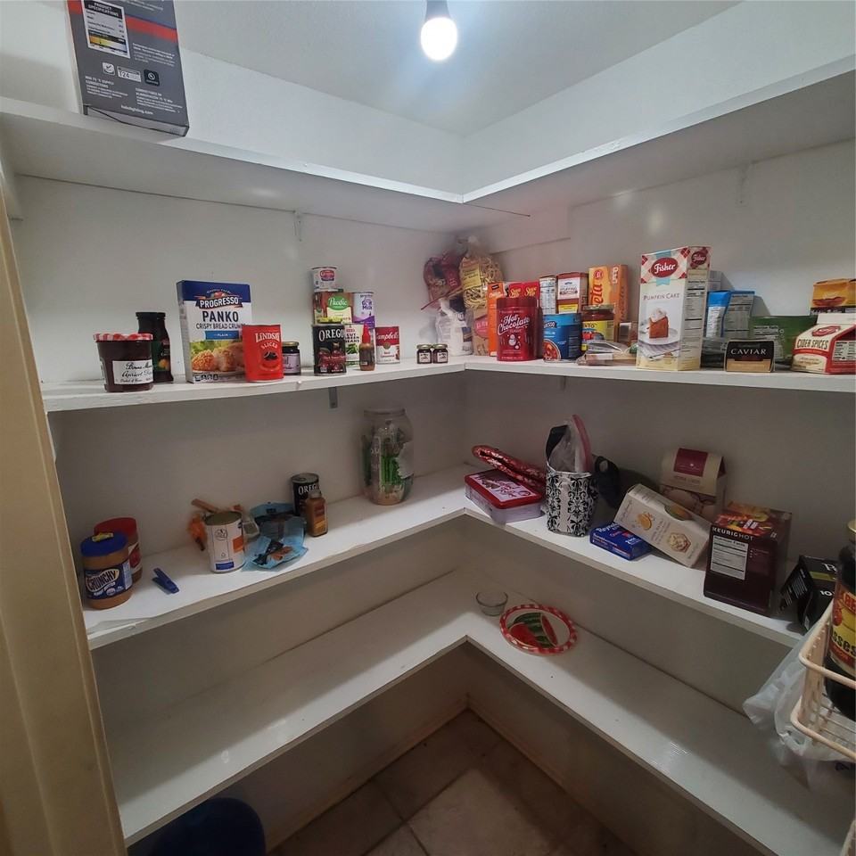 726 Country Place Drive #726C - Photo 2 of 43