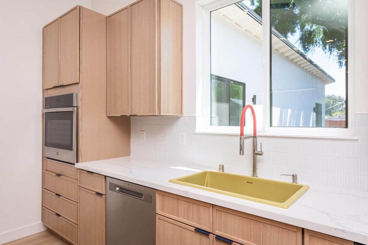 3946 3rd Avenue #3946 - Photo 7 of 30