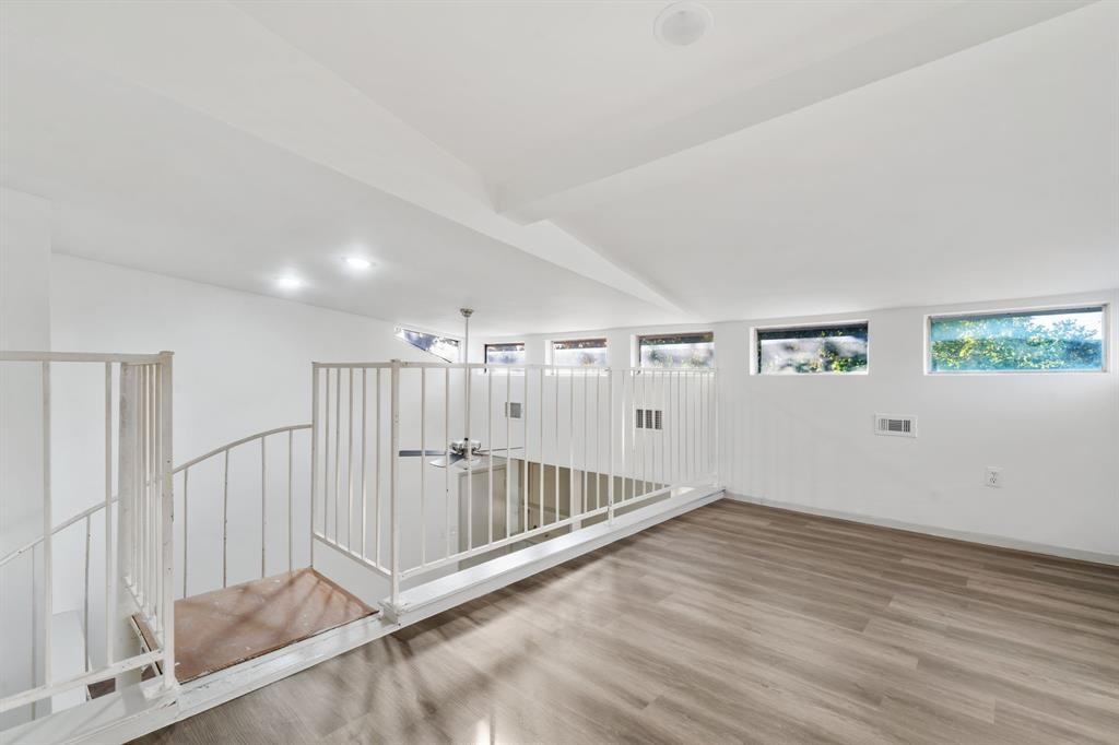 2003 Fleur De Lis Court #2003 - Photo 3 of 23