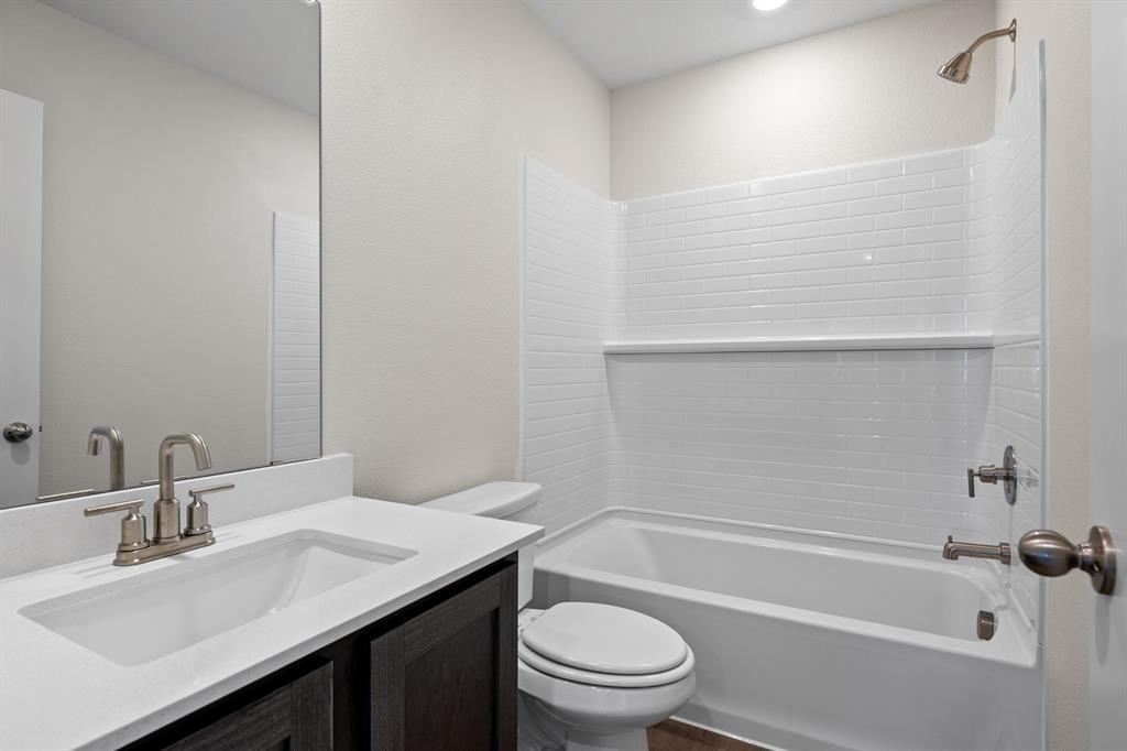 521-a D A D Crain Street #521 - Photo 7 of 8