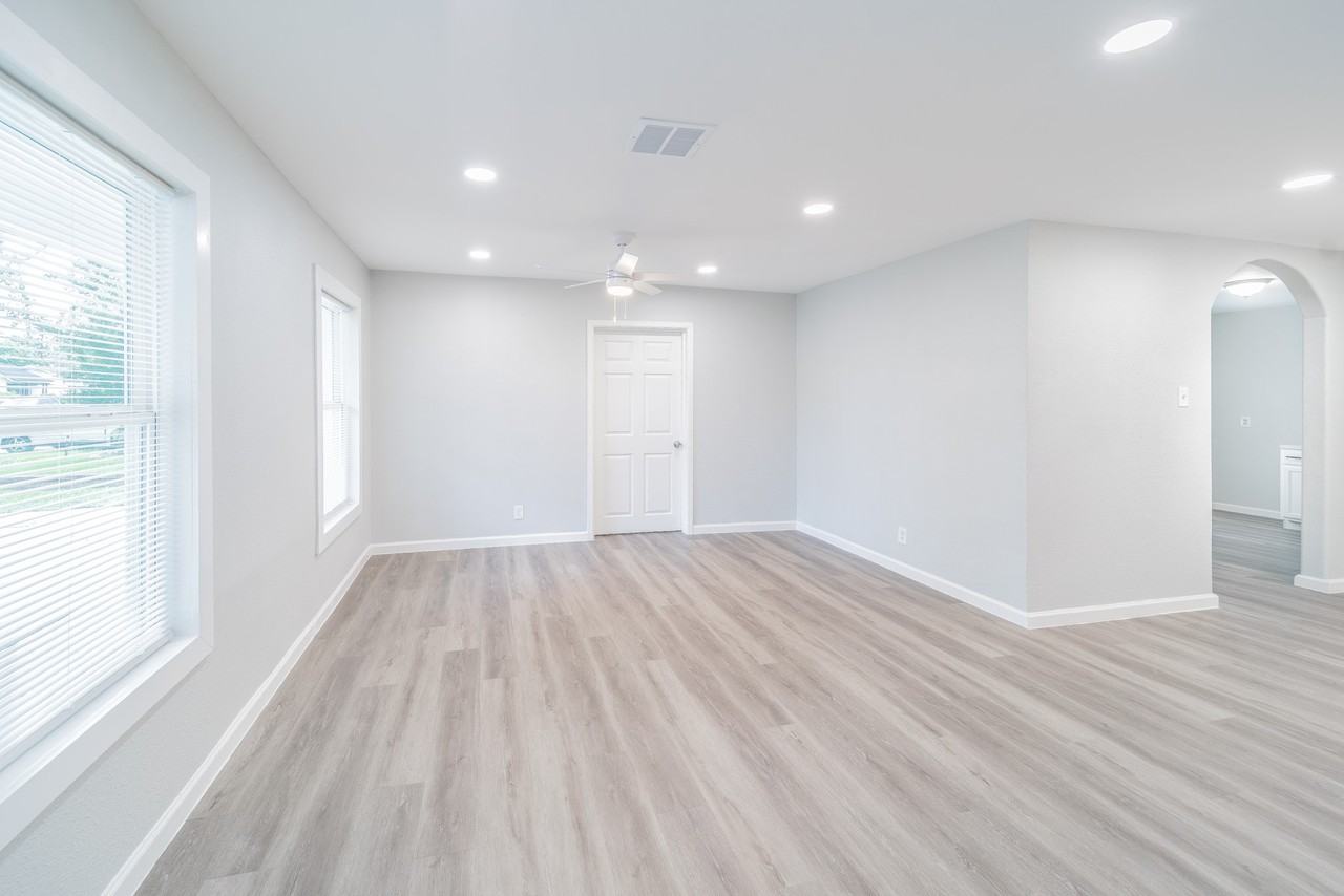 6307 Westover St #6307 - Photo 2 of 15