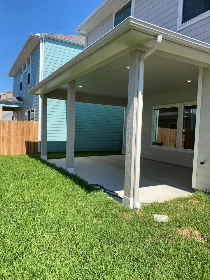 2418 Yacht Harbor Dr #2418 - Photo 3 of 8