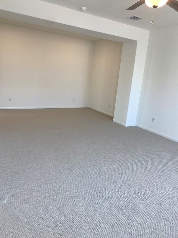 2418 Yacht Harbor Dr #2418 - Photo 7 of 8