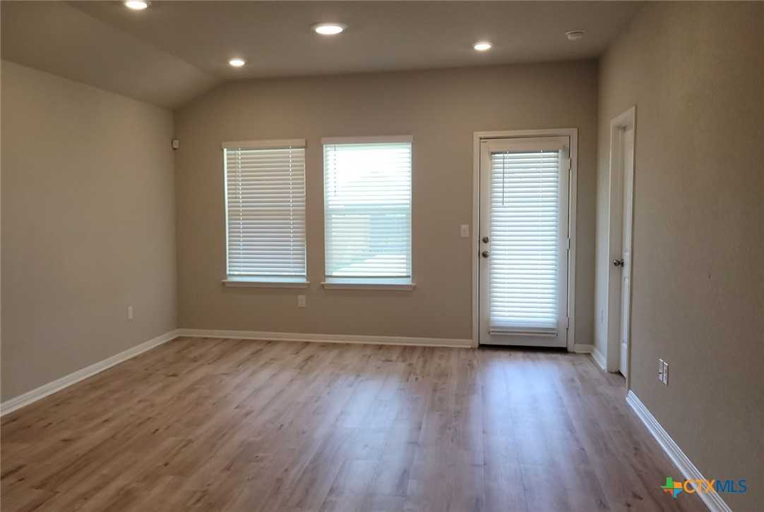 417 Shiner Ln #417 - Photo 2 of 21