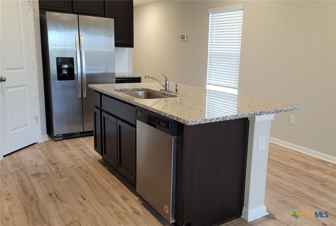 417 Shiner Ln #417 - Photo 3 of 21