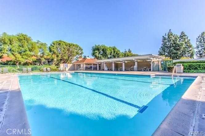 341 Stanford Court #341-26 - Photo 5 of 24