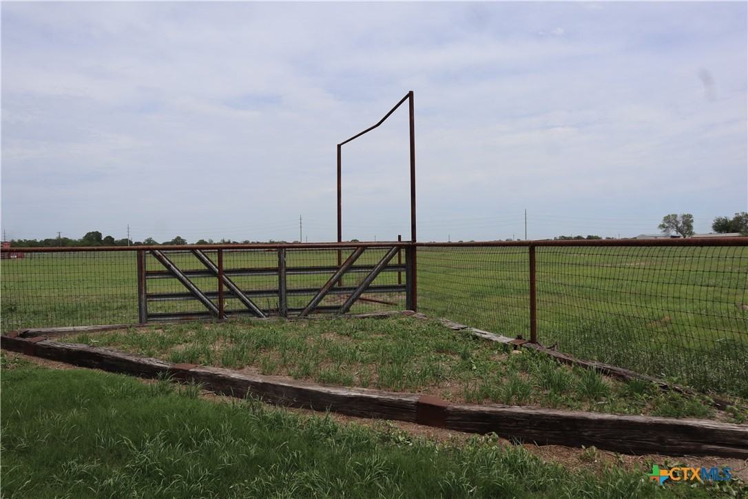 707 Old Seguin Luling Road #707 - Photo 6 of 18