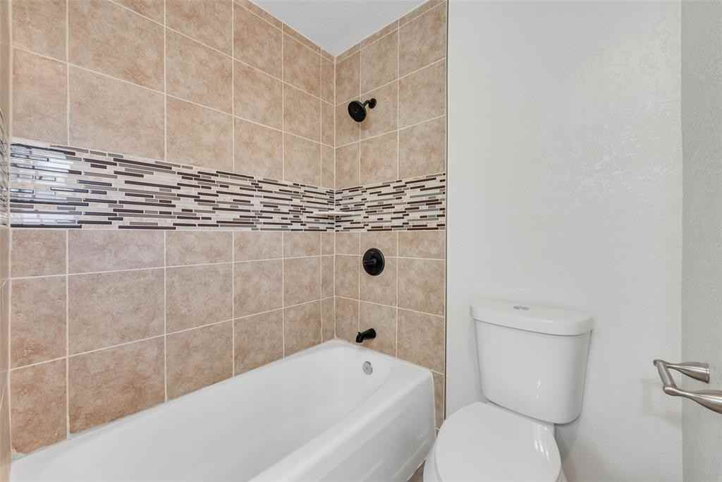 219 Hillcrest St #219 - Photo 2 of 27