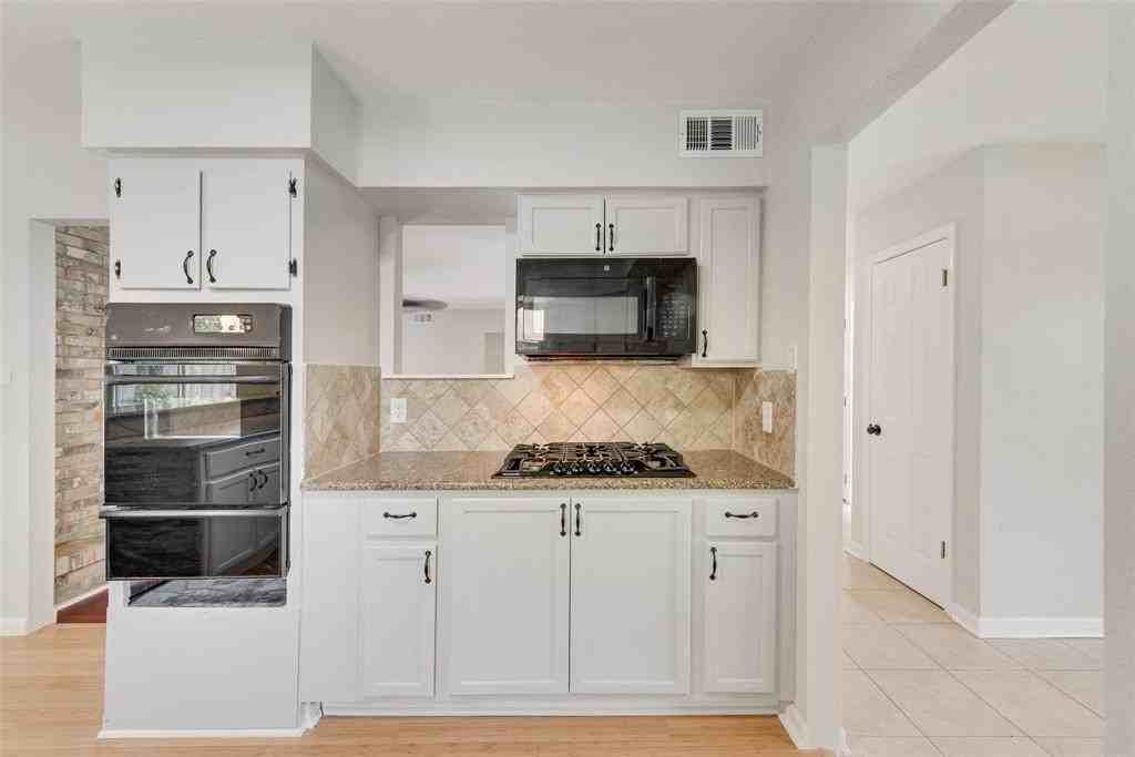 219 Hillcrest St #219 - Photo 7 of 27