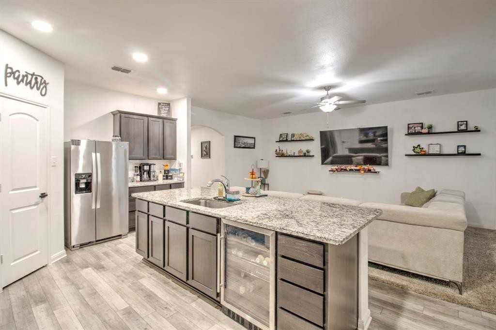 115 Magnolia Dr #115 - Photo 2 of 31