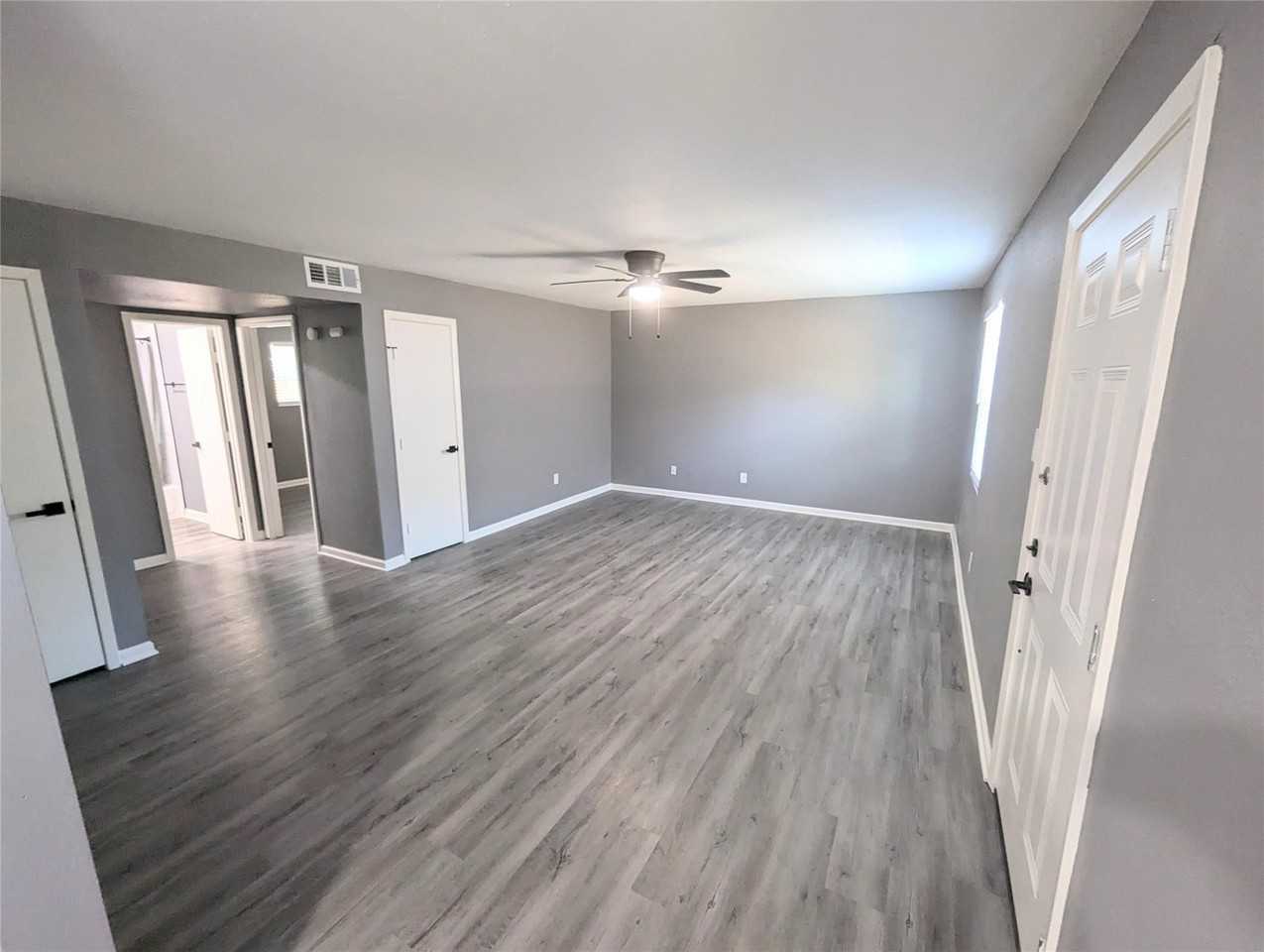 2015 Rosalee St #2015-1 - Photo 2 of 25