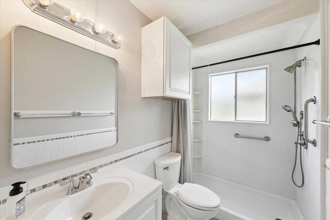 108 Annette Ln #108 - Photo 6 of 11