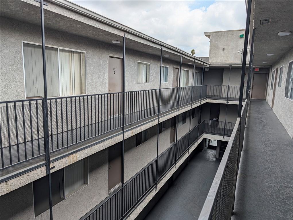 1227 North Orange Drive