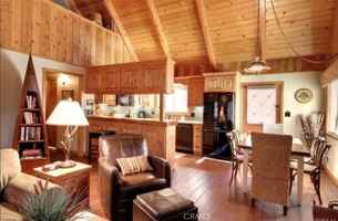 featured image of 653 Temple Lane #653