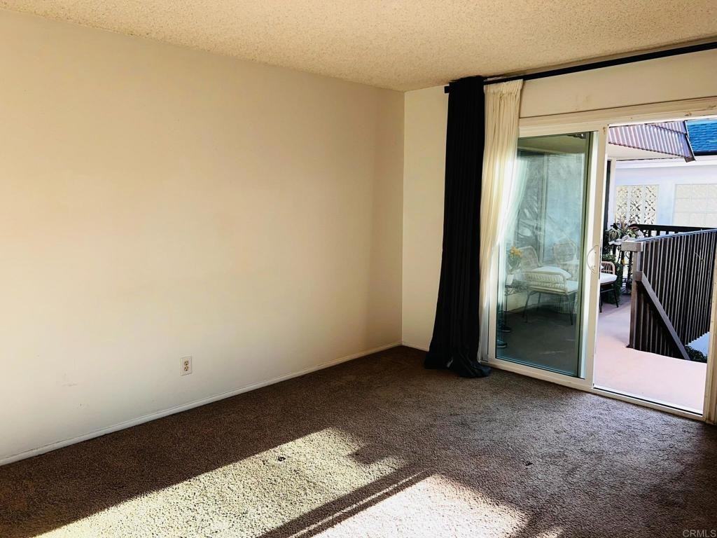 159 Redwood Avenue #159B - Photo 3 of 35
