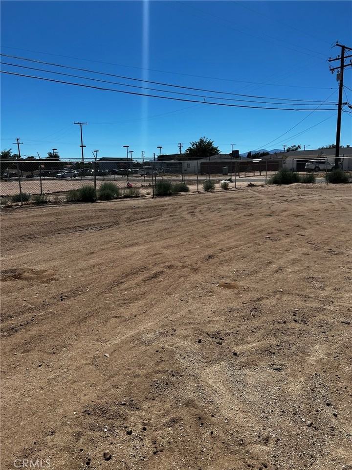 16507 Juniper St #16507 - Photo 4 of 14