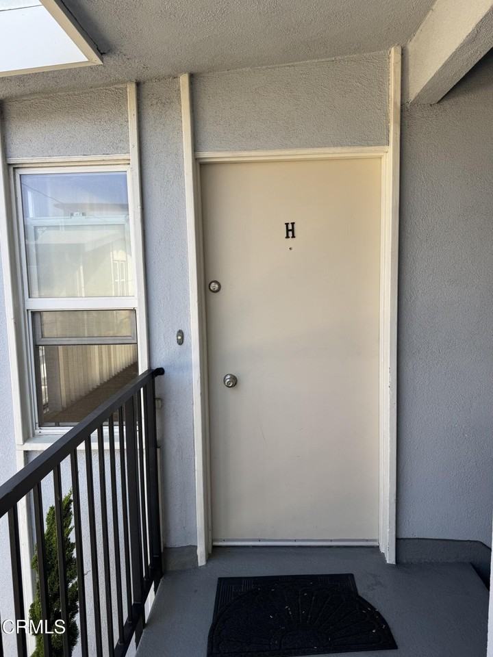 507 Avenue G #507H - Photo 7 of 9