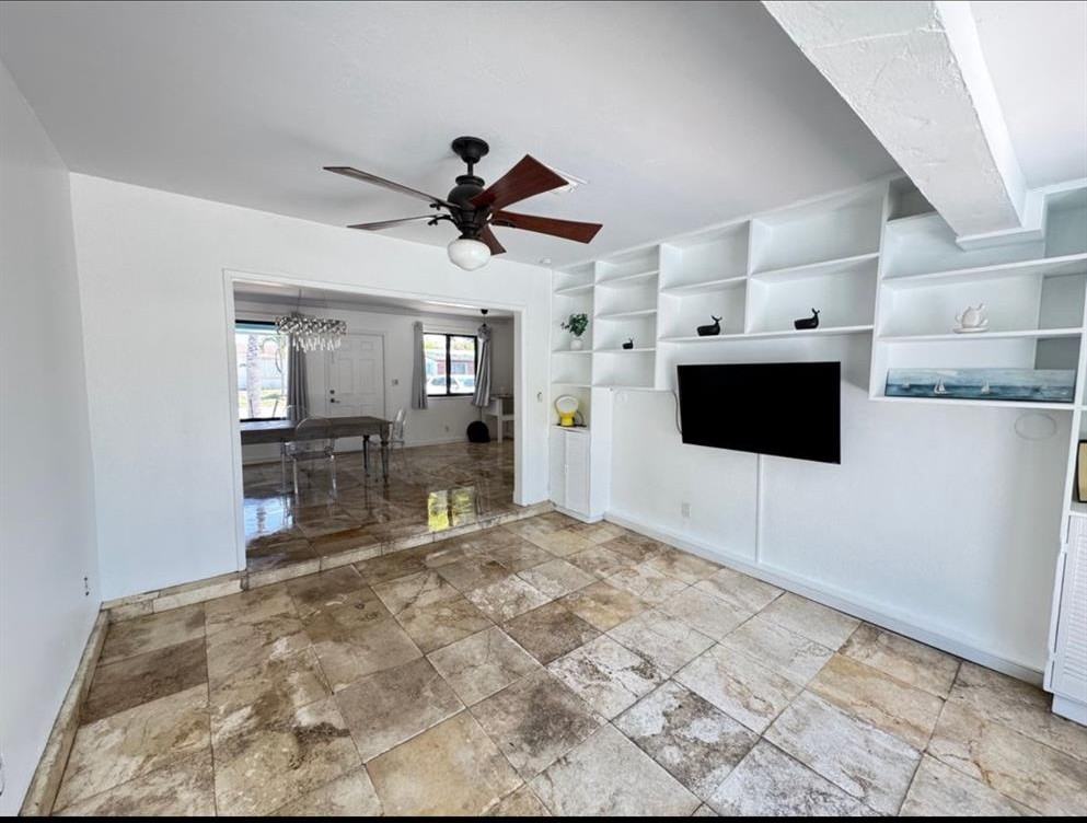 101 Se 14th Pl #101 - Photo 2 of 10