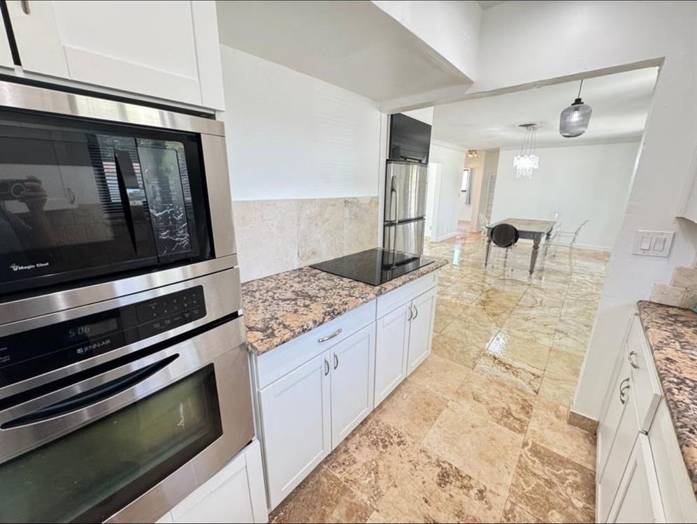 101 Se 14th Pl #101 - Photo 3 of 10