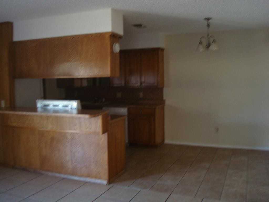 615 E Renfro St #615 - Photo 2 of 9