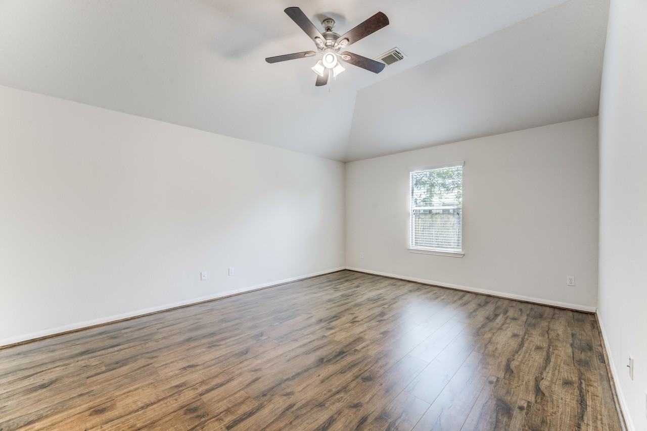 13000 Lazy Ln #13000 - Photo 2 of 26