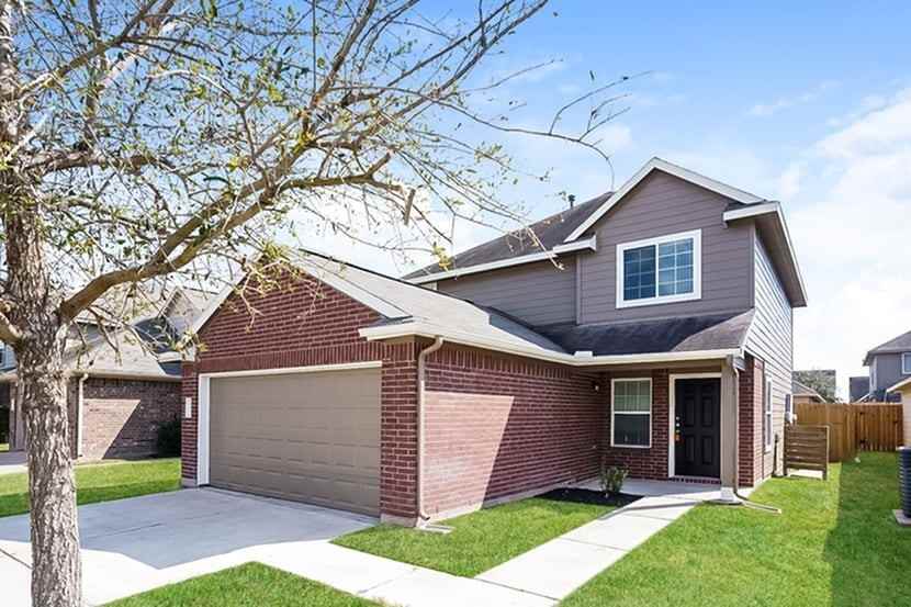 19027 Brescia Lane #19027 - Photo 4 of 18