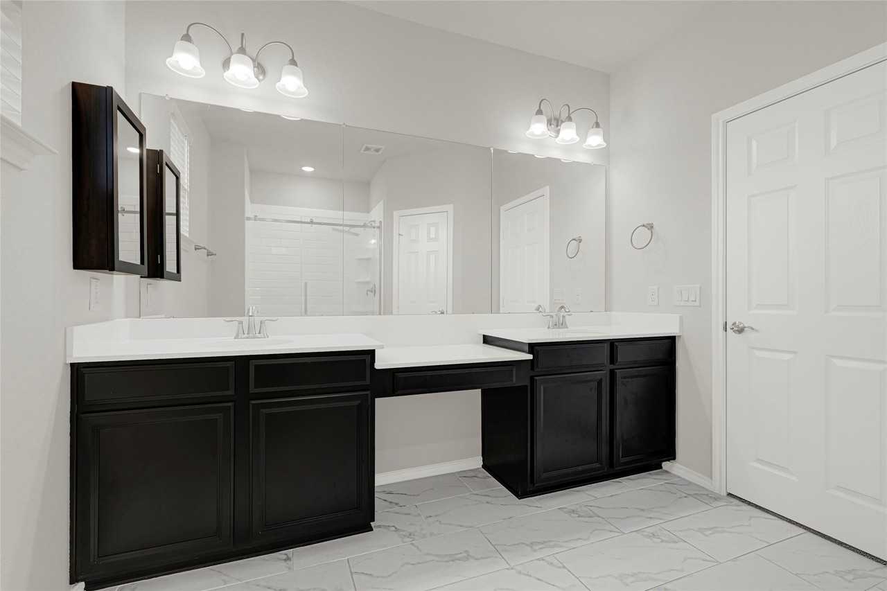 1909 Monaco Memorial Ln #1909 - Photo 2 of 33