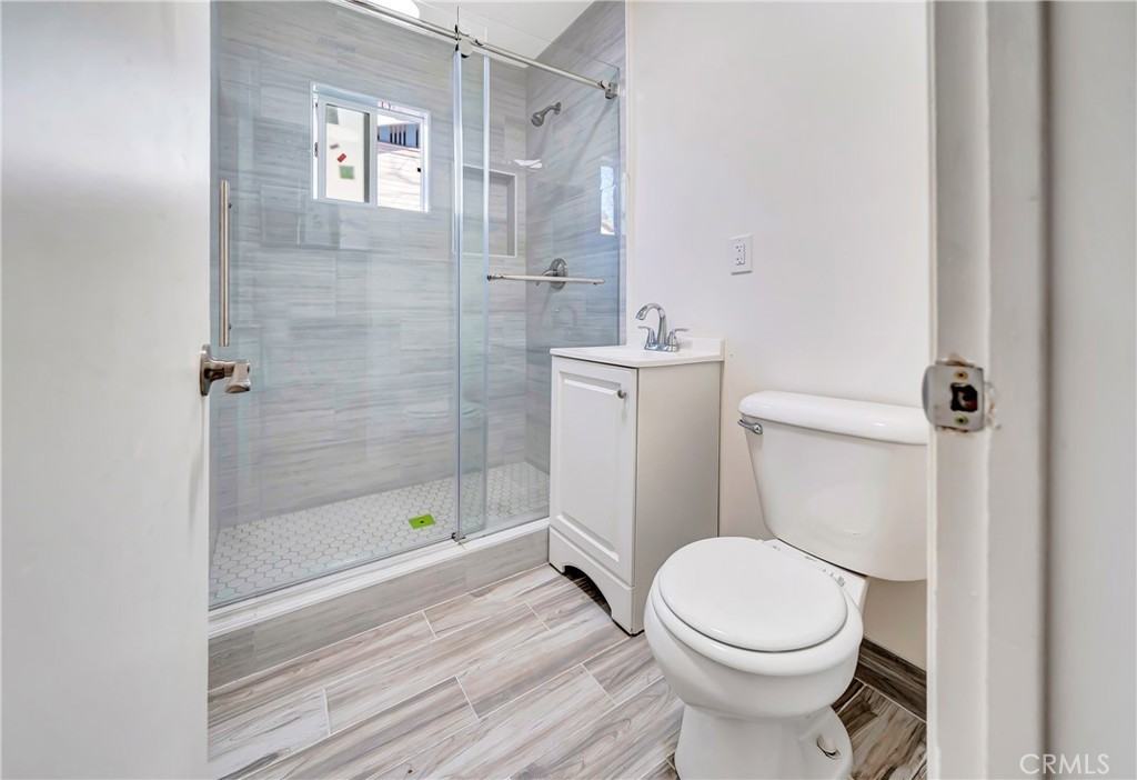 14233 1/2 Sylvan St #14233 - Photo 4 of 15